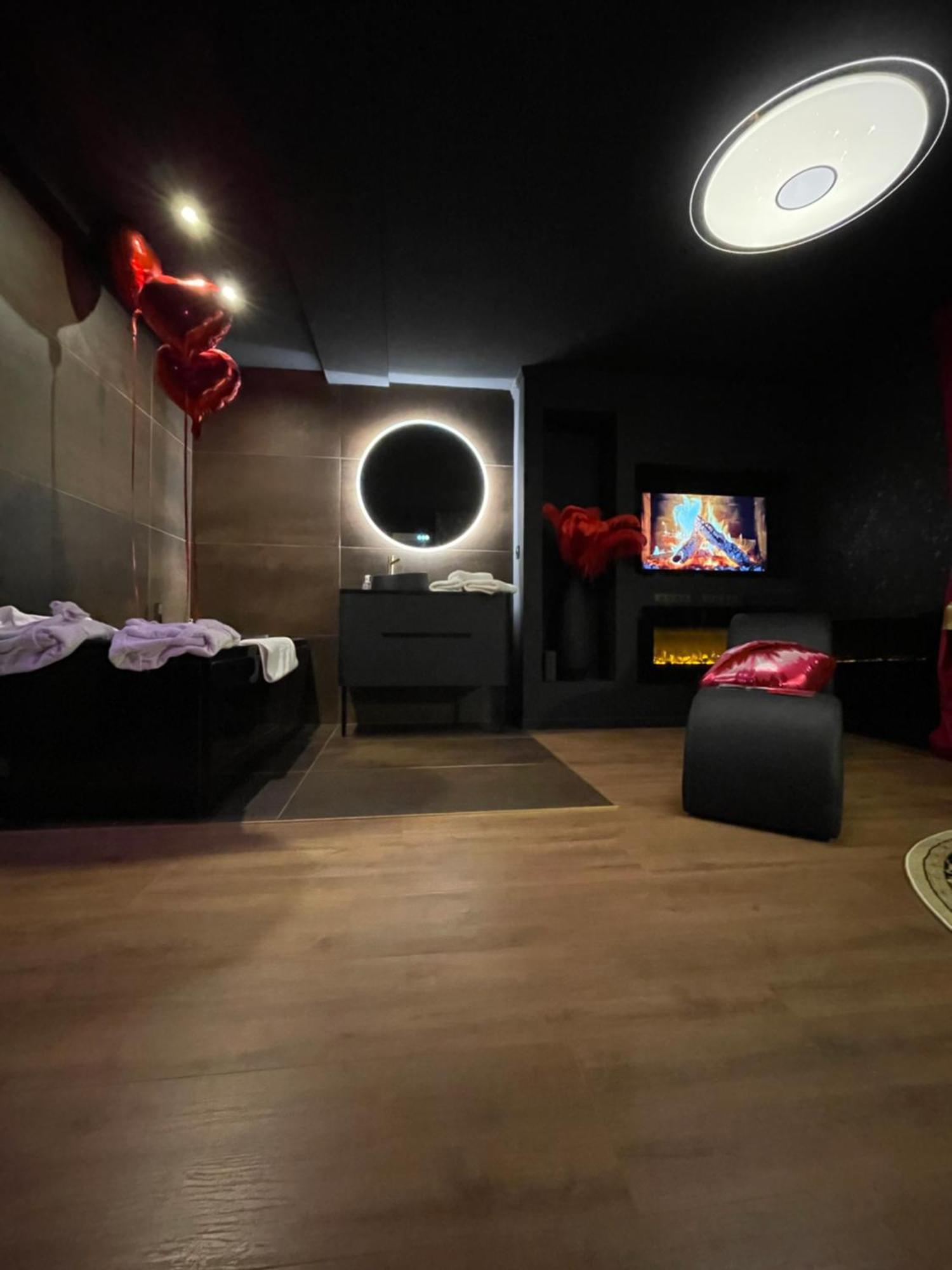 Love Room Casa Amore Prades  Eksteriør bilde